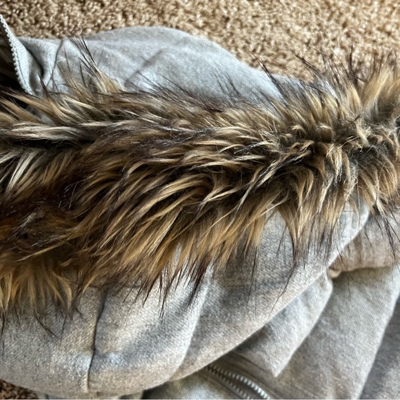 GAP Down vest faux fur trimmed hood SIZE S - Picture 10 of 10